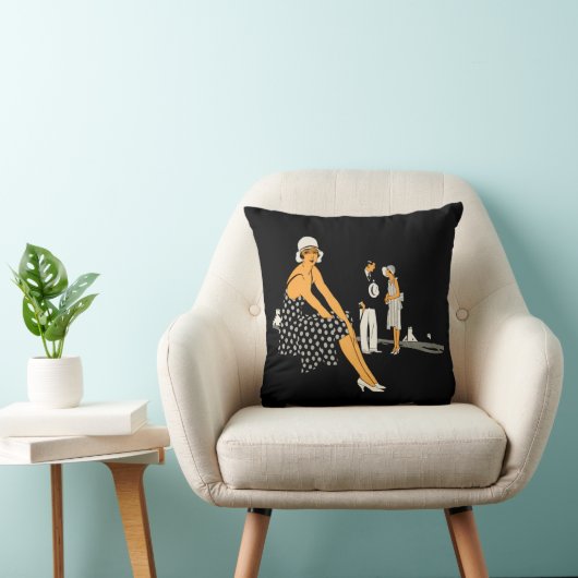 アールデコの女性は水玉模様の黒に蹄鉄を打ちます クッション (椅子)