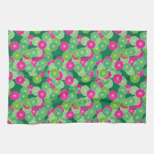 アールデコの花のパターン – 緑の色合い、明るい赤紫色 キッチンタオル (横)
