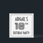 アールデコインスパイア18th Birthday Party,名前をカスタムする 招待状<br><div class="desc">1920年代/1930年代スタイリッシュ1920年代/1930年代のスタイル18誕生祝いインスパイア/パーティの招待状カードデザインの前には、編集可能な名前、複雑なデコスタイルの数インスパイア「18th」、メッセージ「BIRTHDAY PARTY!」、ラインのパターンを含むメッセージが含まれている。背面にはパーソナライズされた、日付、時刻、場所、重要な他の情報など、イベントに関する詳細が表示される。18歳のスタイリッシュ誕生日のお祝いで開催される招待状パーティーに向けて、これらのカスタマイズ招待状は贅沢で、お客様をするために使用されるかもしれない。[～Z0000614]</div>