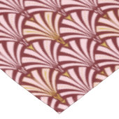 アールデコファンパターン – ピンクとブルゴーニュ テーブルクロス (アングル)