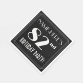 アールデコルック82nd誕生日パーティーと名前をカスタムする スタンダードランチョンナプキン (角)