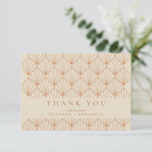 アールデコ焼けオレンジエレガント色のカスタムウェディング サンキューカード (スタンド正面)