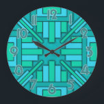アールデコ1920s幾何学模様ティール（緑がかった色）緑の青 ラージ壁時計<br><div class="desc">この美しいオリジナル時計のデザインは、20年代を思わせる幾何学的なアートのデコのスタイルでモダン行われている。長方形は時計の針に向かって内側を向いている。色は緑と青の様々な色合いで行われ、ティール（緑がかった色）からターコイズ、海の緑まで。クロック番号はティール（緑がかった色）で輪郭が明るい。この時計エレガントはあなたのヴィンテージデコの装飾に贅沢のダッシュを追加する。</div>