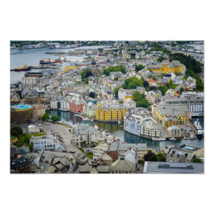 アールヌーボー都市Alesundのノルウェーの写真のプリント フォトプリント