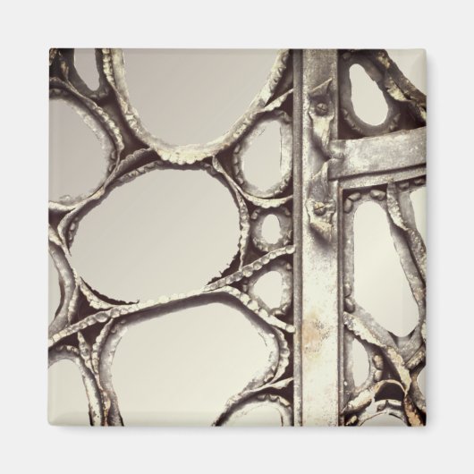 アールヌーボー鉄門扉アントニガウディエレガント マグネット (正面)