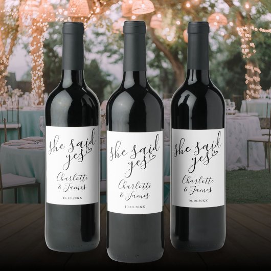 イエスと言った婚約パーティーラブハート ワインラベル