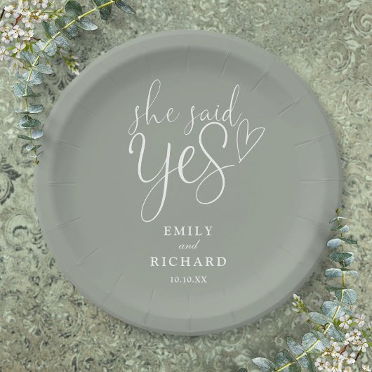 イエスと言った婚約パーティー　セージグリーン ペーパープレート