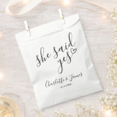 イエスと言った婚約パーティー 黒と白 フェイバーバッグ (クリップ留めされた状態)