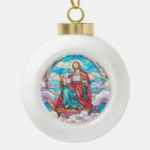 イエスのステンドグラスが玉座に横たわっている セラミックボールオーナメント (正面)