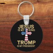 イエスは私の王であり、トランプは私の大統領である キーホルダー (正面)