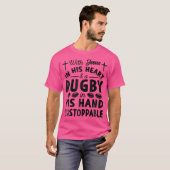 イエス様とハートで彼は止められないラグビー選手だ Tシャツ (正面フル)