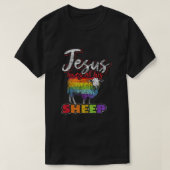 イエス様、羊の虹の旗LGBTプライドが大好き Tシャツ (デザイン正面)