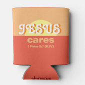 イエス気に。1 Peter 5:7 (KJV) - 缶クーラー (裏面)