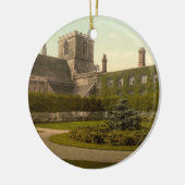 イエス・キリストの大学、ケンブリッジ、イギリス セラミックオーナメント (左)