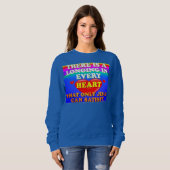 イエス・キリストの愛のためのあらゆるハートに憧れがあります スウェットシャツ (正面フル)