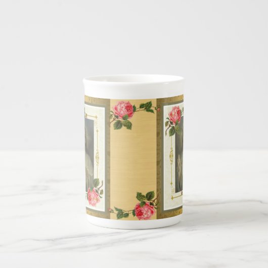 イエス・キリストの骨灰磁器のマグのギフトの金神聖なハート ボーンチャイナマグカップ (正面)