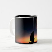 イエス・キリストはりつけの十字 ツートーンマグカップ (正面左)