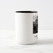 イエス・キリストは何を運転しますか。 ツートーンマグカップ (中央)