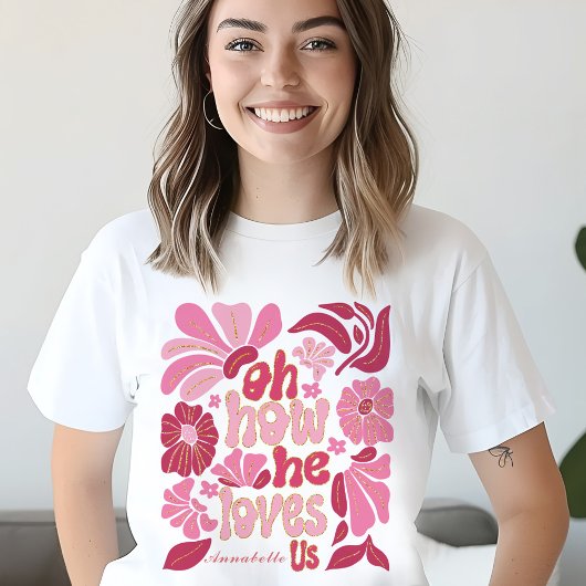 イエス ピンク 私たちを愛してる イースター 女性用 カスタムネーム Tシャツ