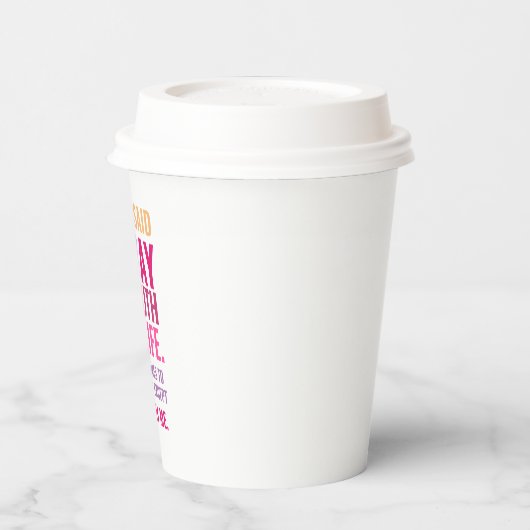 イエス 紙コップ (左)