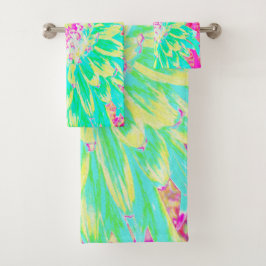 イエローとマゼンタの装飾用ダリア花 バスタオルセット