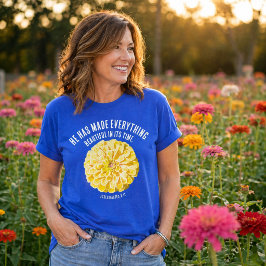 イエローの百日菊 聖書の詩 花と信仰 Tシャツ