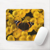 イエローアスターに生息する蝶 マウスパッド (マウス)