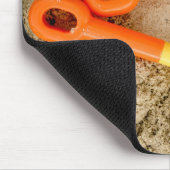 イエローアンドオレンジサンドトイズビーチアート マウスパッド (コーナー)