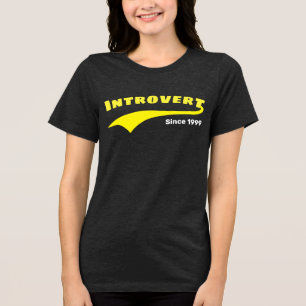 イエローイントロバートタイポグラフィスウシュカスタムー日付 トライブレンドTシャツ