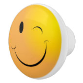 イエローウィンキー😉顔 – 絵文字 セラミックノブ (右)