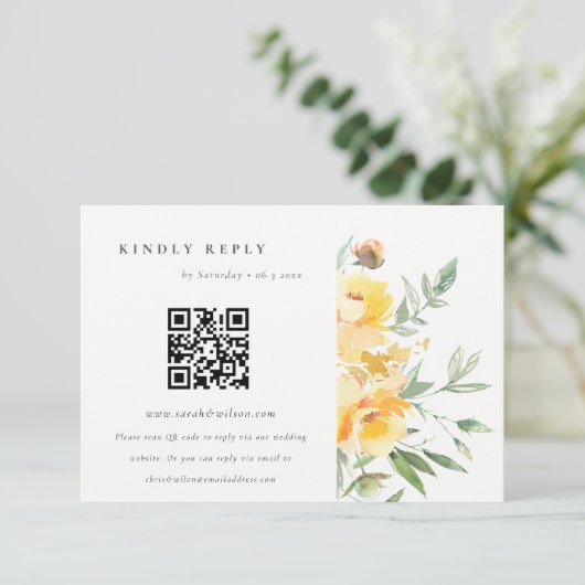イエローウォーターバラフラワー結婚ズQRコードRSVP エンクロージャーカード (スタンド正面)