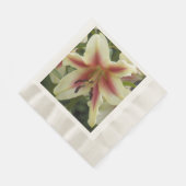 イエローオリエンペットリリーと赤スターバストフローラ 縁ありランチョンナプキン (角)
