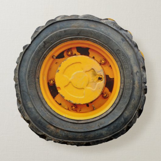 イエローオレンジアンティーク車フラットタイヤ ラウンドクッション (正面)