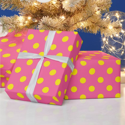 イエローオンピンク水玉模様パターンデザイン ラッピングペーパー