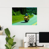 イエローオートバイハイウェイライディングアートポスター ポスター (ホームオフィス)