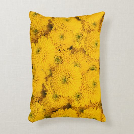 イエローガーデンアスター完璧な色の夏の花 アクセントクッション (正面(垂直))