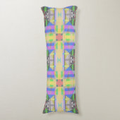 イエローグリーンブルーパープルジオメトリック ボディピロー (正面縦)