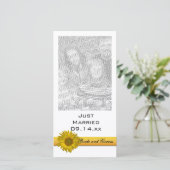 イエローサンフラワーストライプたった今結婚しましたフォトカード 案内状 (スタンド正面)