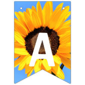 イエローサンフラワーズオンブルースカイ – ハッピーバースデー バンティングフラッグ (第3の旗)