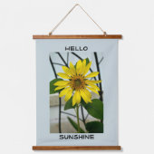 イエローサンフラワーハローサンシャイン淡い色のブルー 吊り下げ型タペストリー (正面)