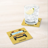 イエロースクールバスドライバーと先生ギフト スクエアペーパーコースター (インサイチュ)