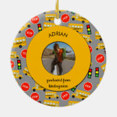 イエロースクールバス幼稚園卒業 セラミックオーナメント (裏面)