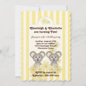 イエローストライプベビーかわいいコアラツイン子供の誕生日 招待状 (正面)