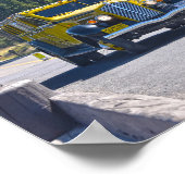 イエローストーンバスが魚釣り橋を渡る ポスター (角)