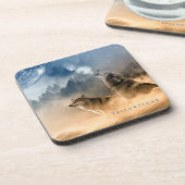 イエローストーンプラスチックのコースター – ザ・オオカミ飲料C コースター (左側)