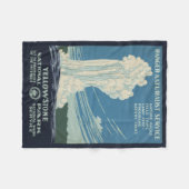 イエローストーン国立公園の旅行ポスター フリースブランケット (正面(横))