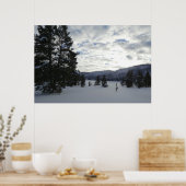 イエローストーン国立公園の雪の日の終わり ポスター (キッチン)