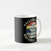 イエローストーン国立公園ガイザー古い忠実 コーヒーマグカップ (正面右)