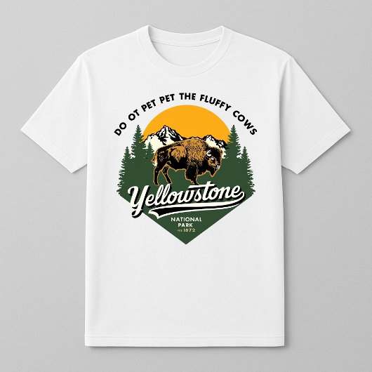 イエローストーン国立公園 モフモフ牛 Tシャツ