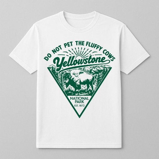 イエローストーン フワフワ牛に触らないで Tシャツ